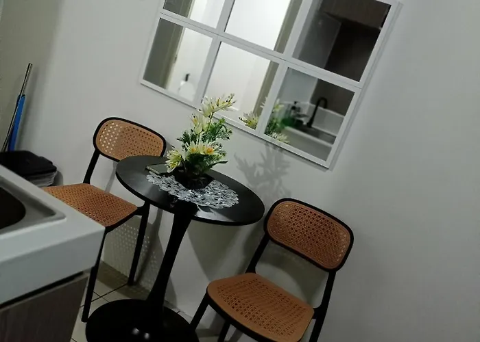 Apartment Urban Deca Tower At Mandaluyong Manila